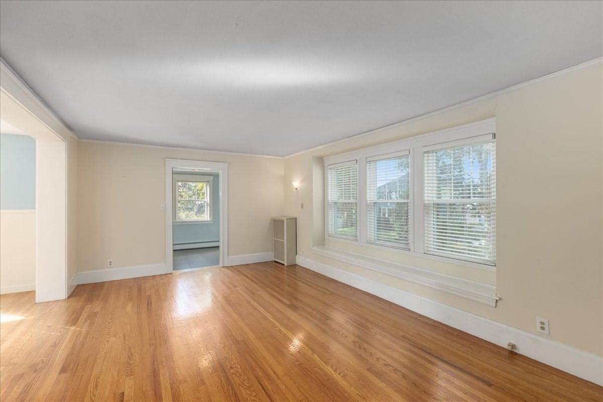 2 Houston Avenue Methuen — Photo 14 of 39