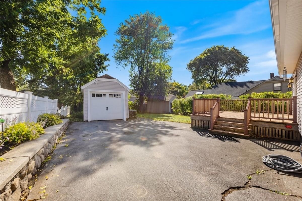 2 Houston Avenue Methuen — Photo 32 of 39