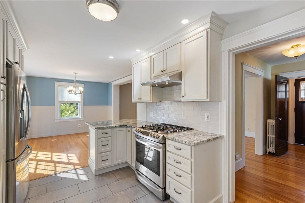 2 Houston Avenue Methuen — Photo 6 of 39