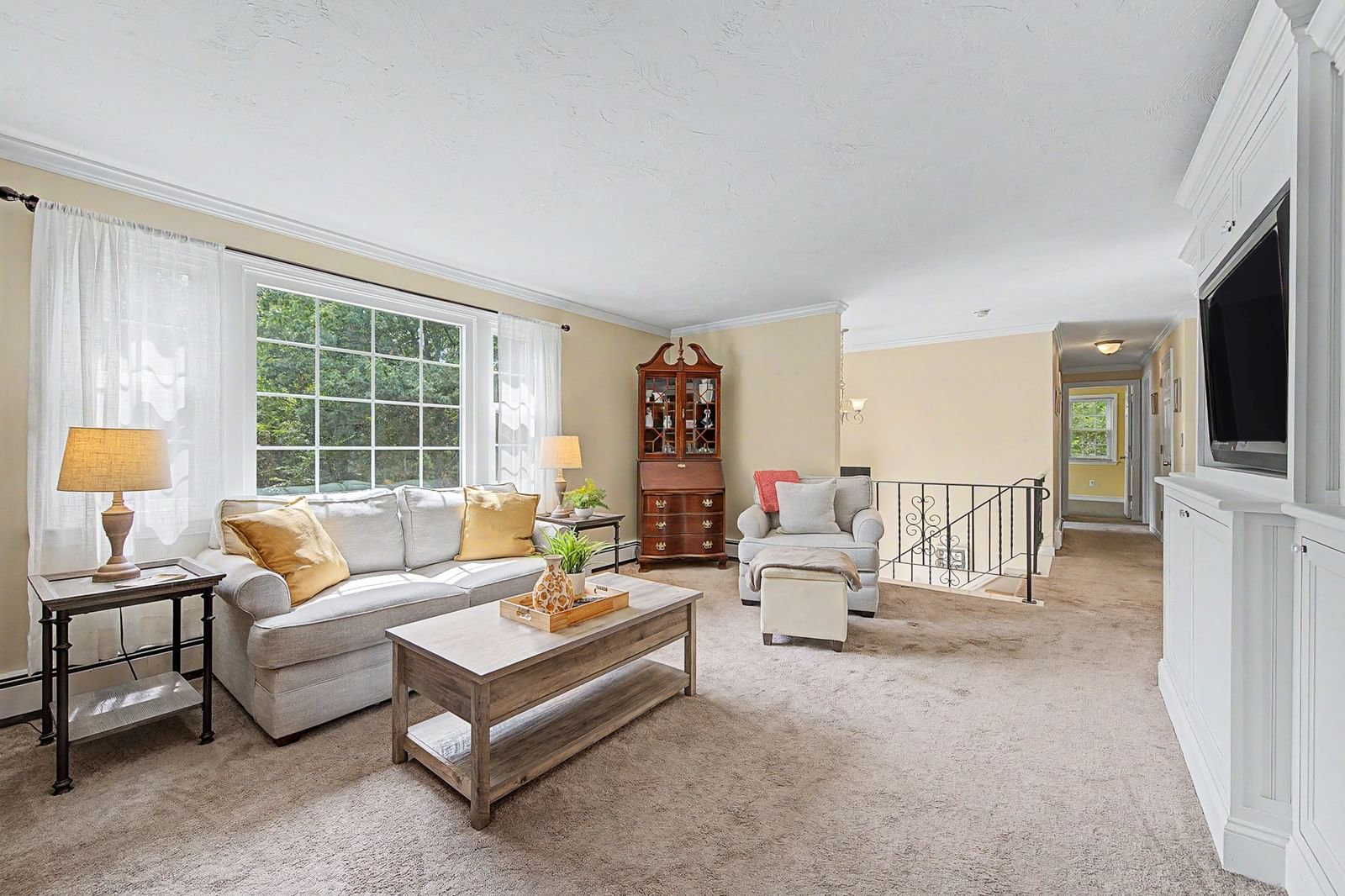 23 Evergreen Way Dedham — Photo 9 of 38