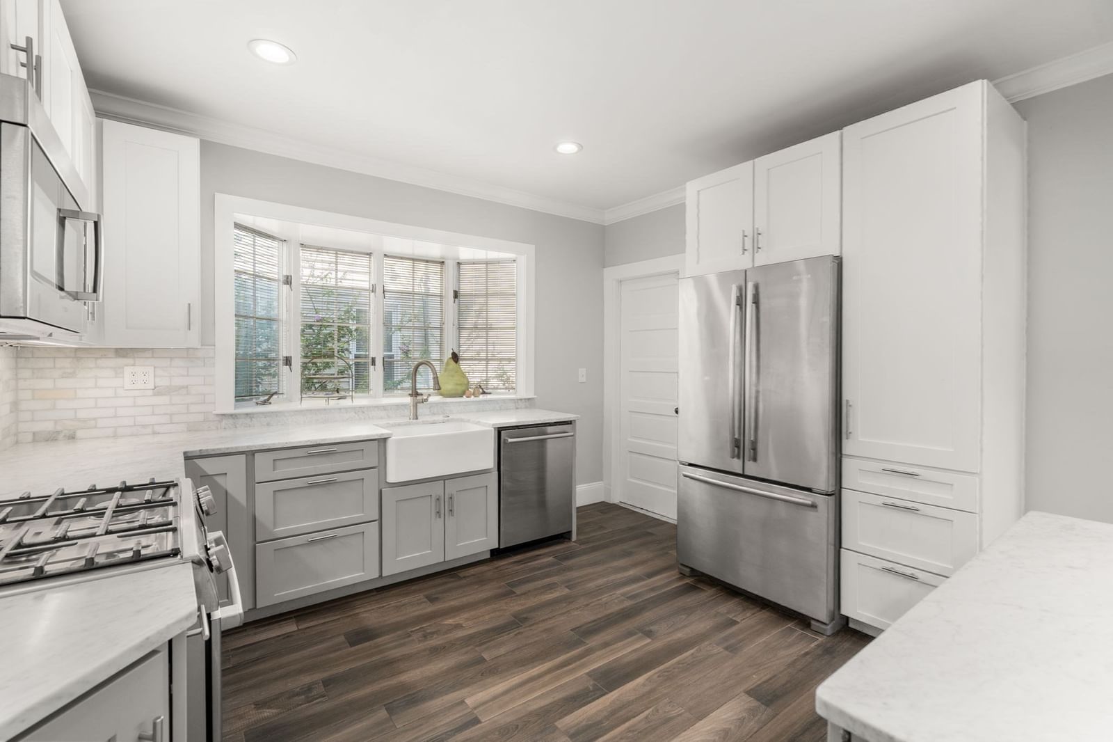 26 Hinckley St #1 Boston — Photo 2 of 32