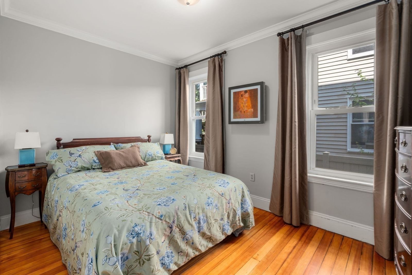 26 Hinckley St #1 Boston — Photo 7 of 32