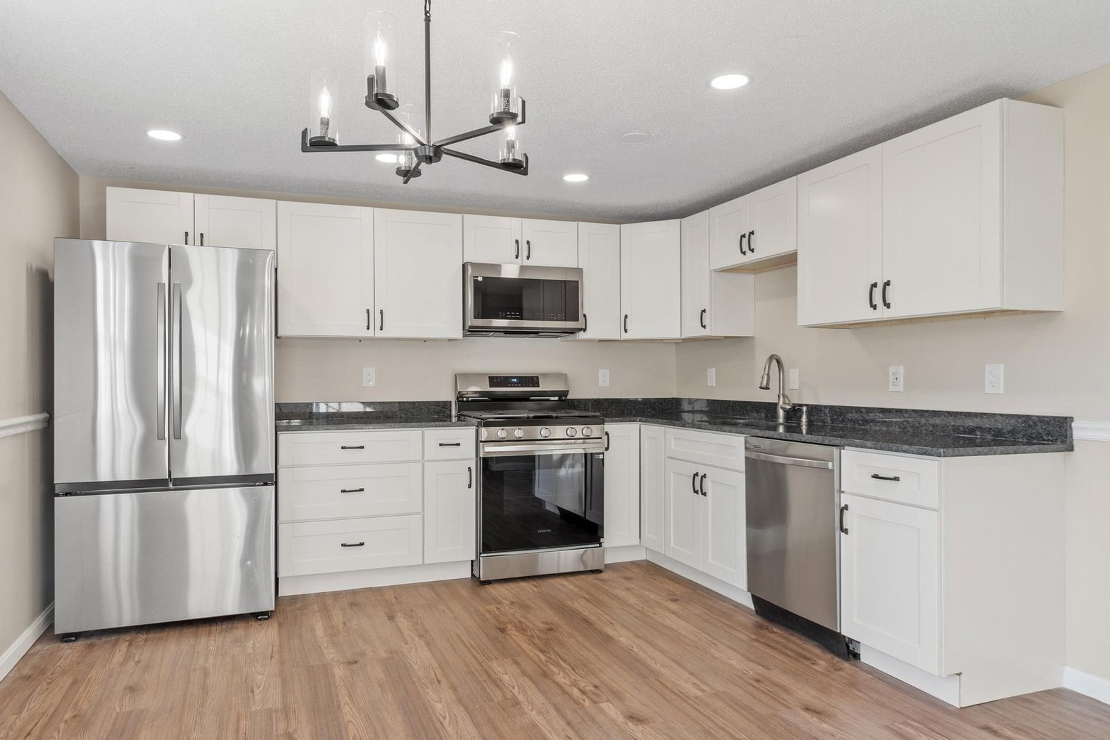 94 Mablin #94 North Andover — Photo 7 of 37