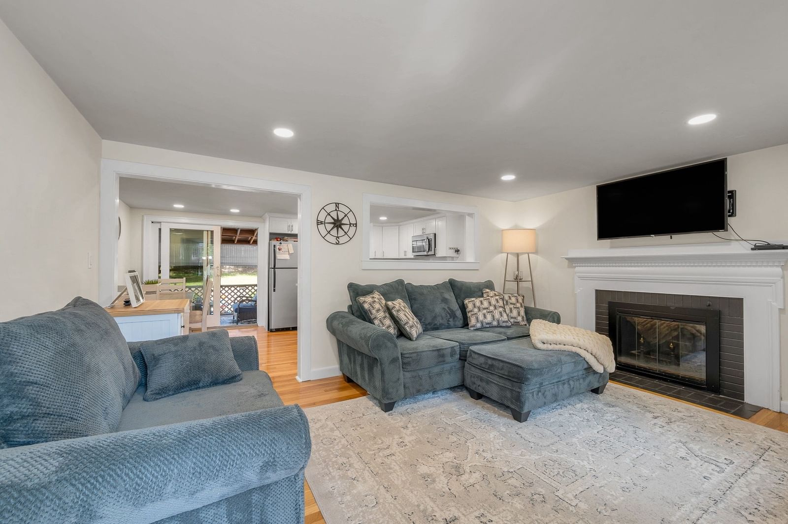 13 Cedar St Chelmsford — Photo 4 of 37