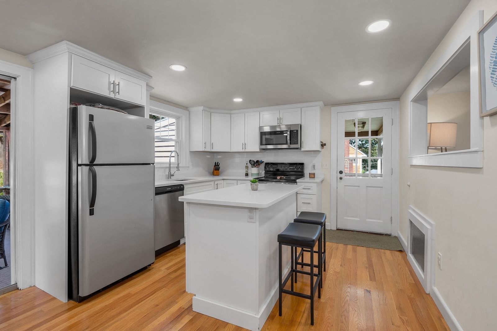 13 Cedar St Chelmsford — Photo 6 of 37