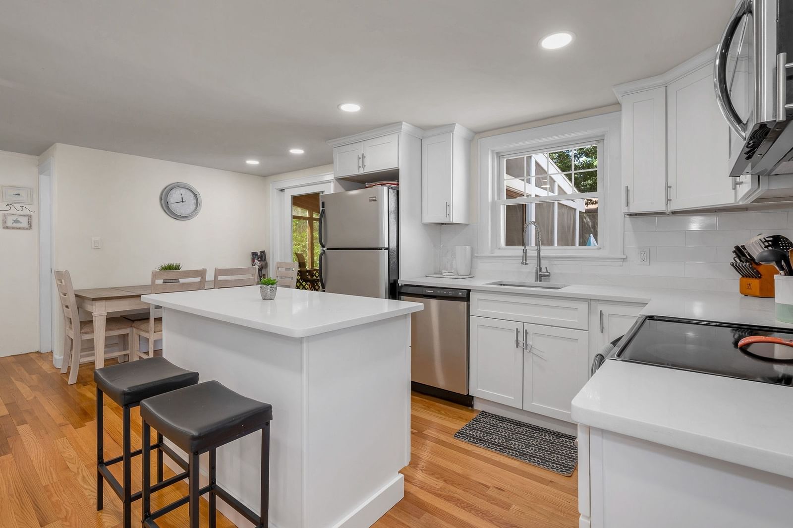 13 Cedar St Chelmsford — Photo 8 of 37