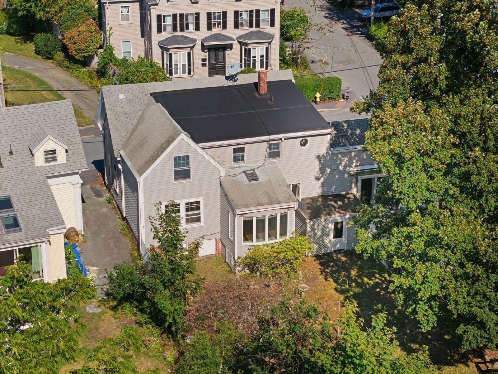 19 Highland St Gloucester — Photo 4 of 40