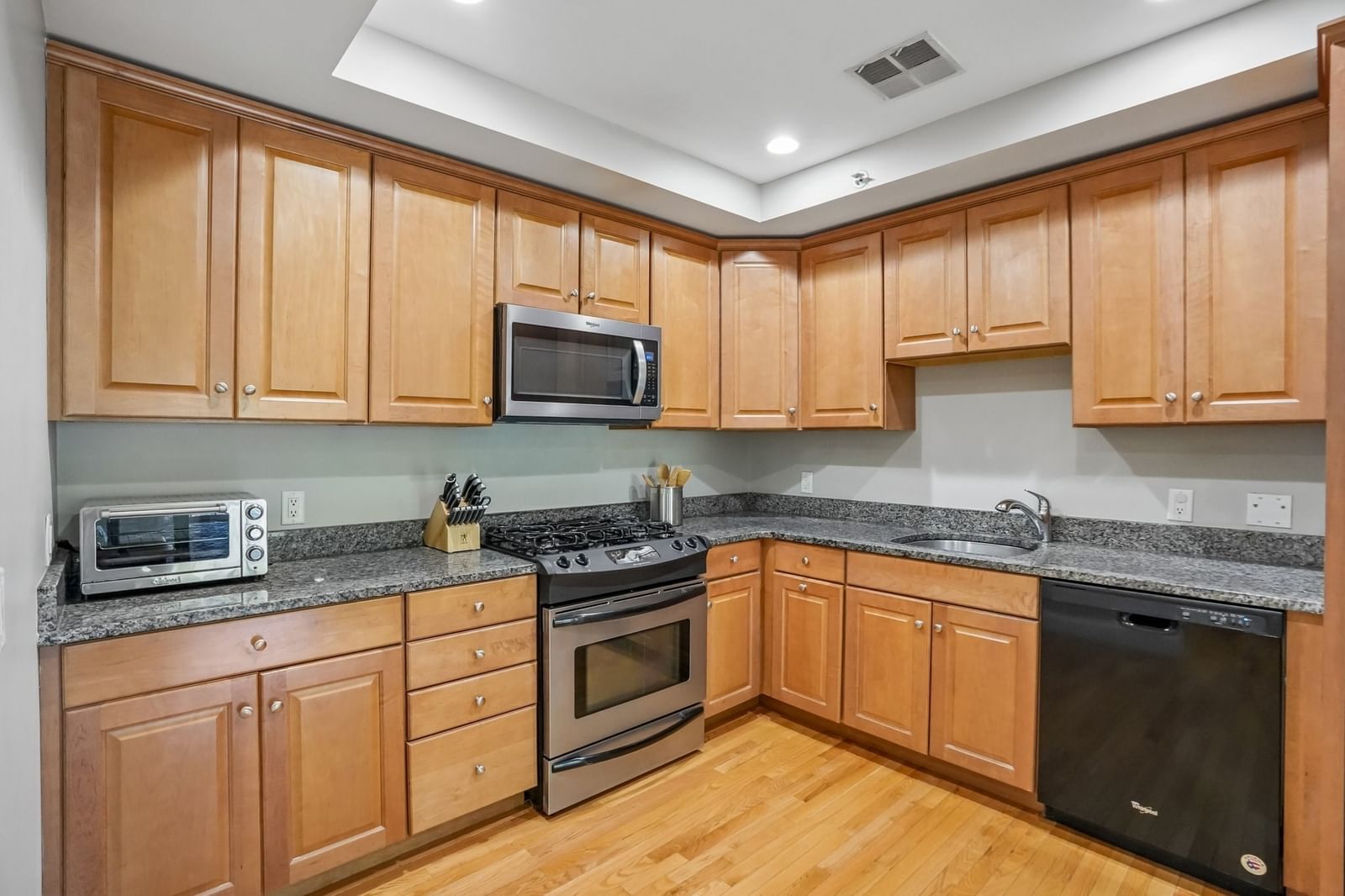328 Copeland St #3A Quincy — Photo 10 of 21
