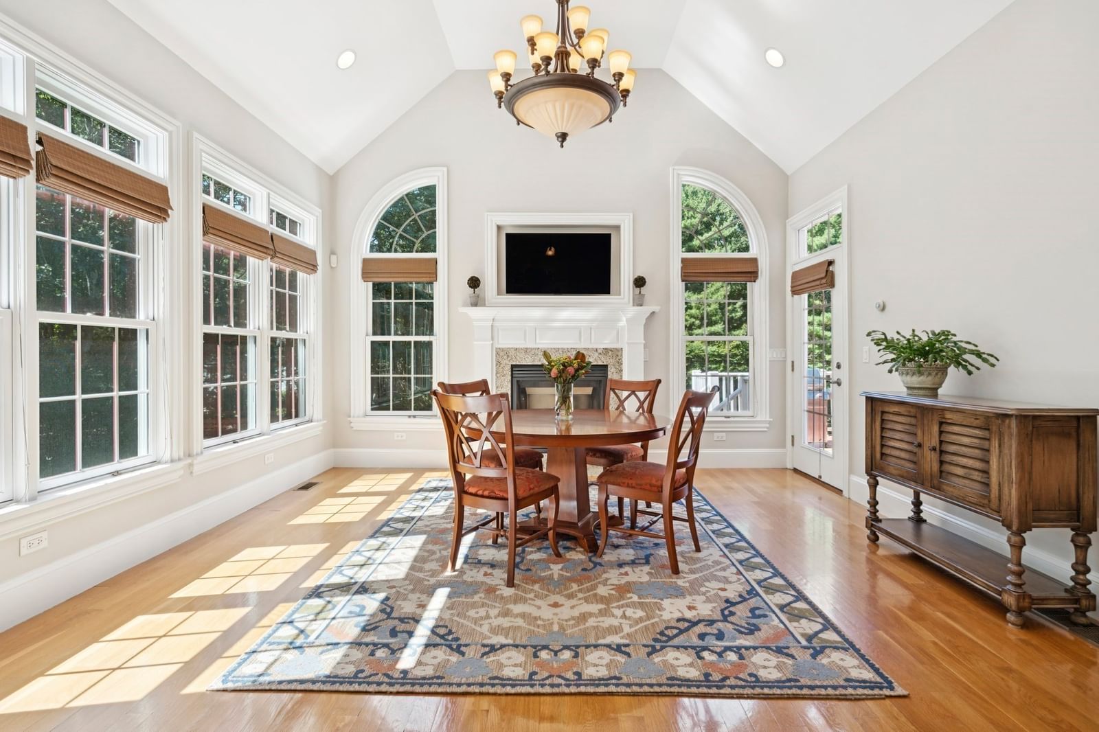11 Turner Hill Rd Medfield — Photo 13 of 38