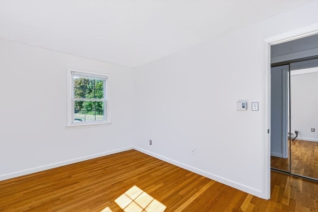 20 Beacon Ave #3 Newburyport — Photo 17 of 26