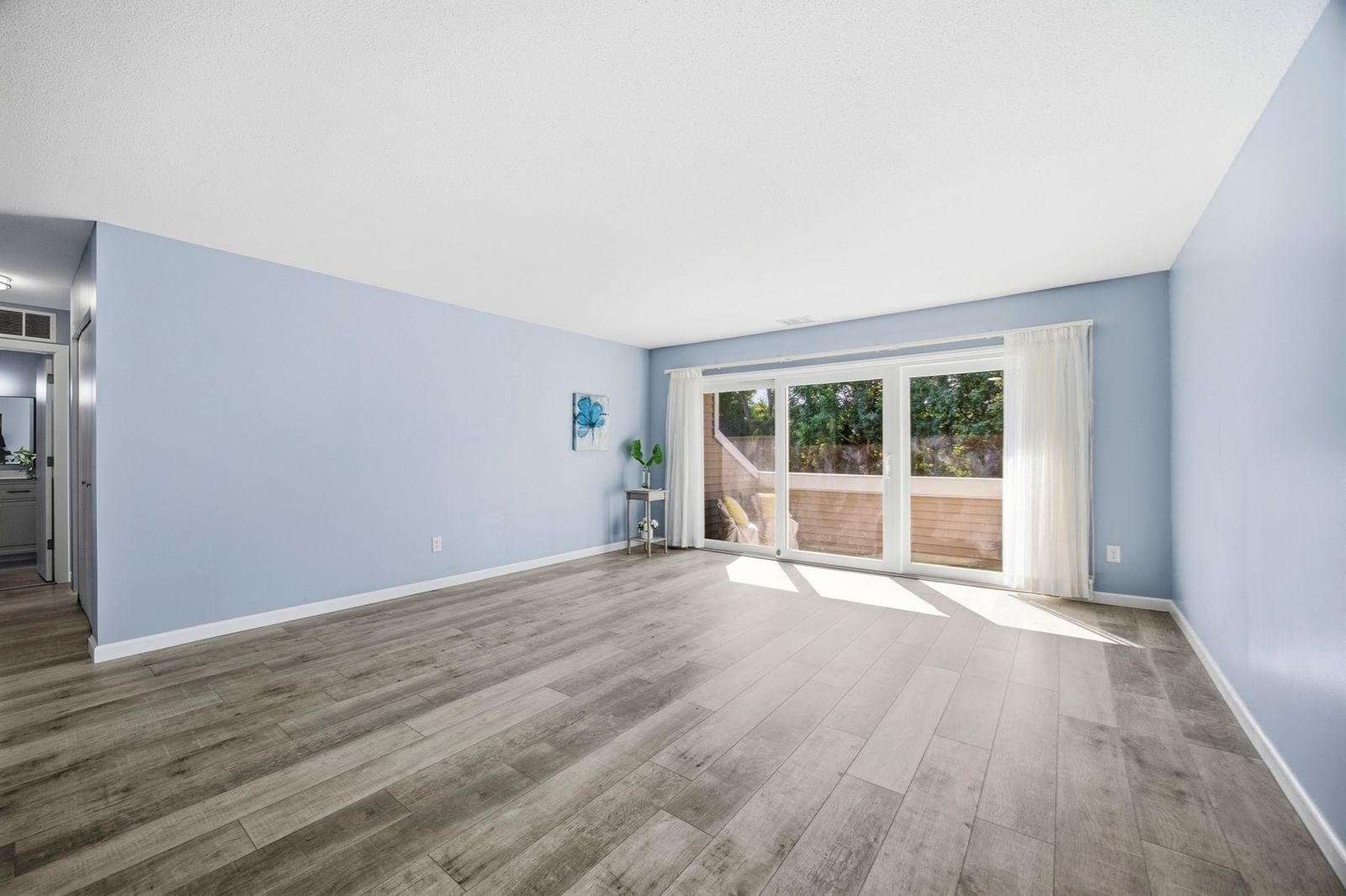 25 Nassau Dr #25 Springfield — Photo 10 of 30