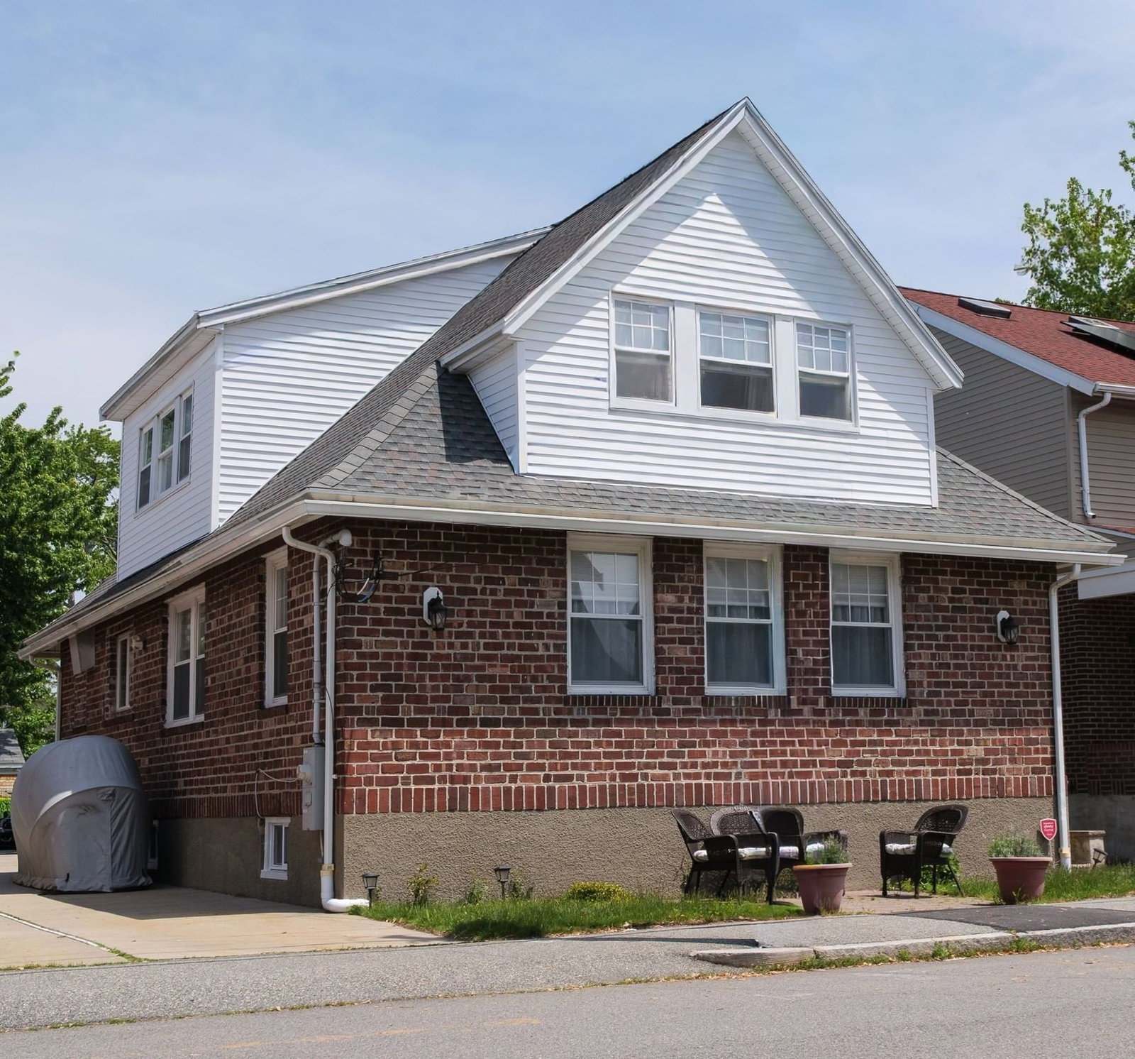 19 John Ave Revere — Photo 2 of 34
