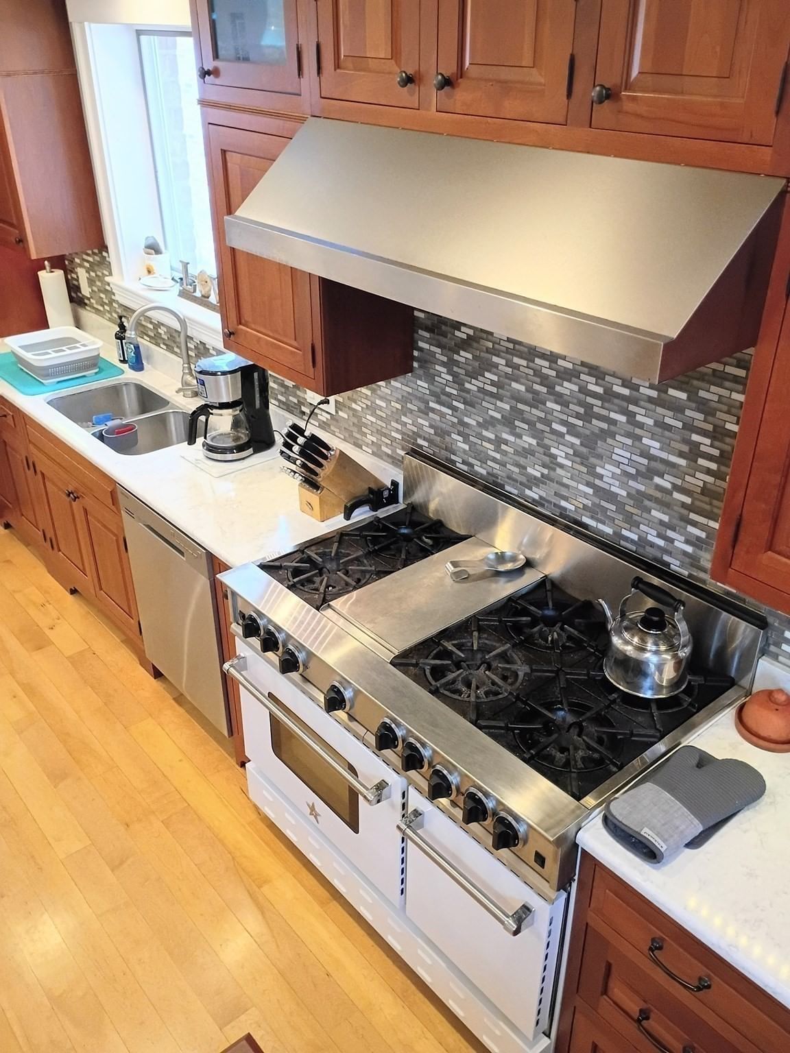 19 John Ave Revere — Photo 7 of 34