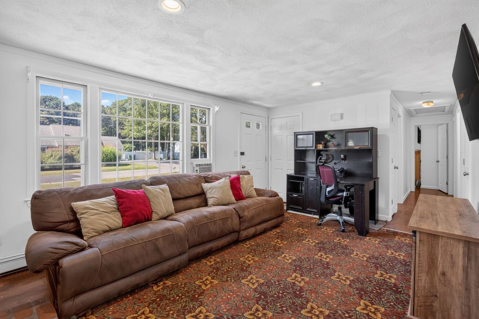 39 Kerrywood Dr Falmouth — Photo 4 of 30