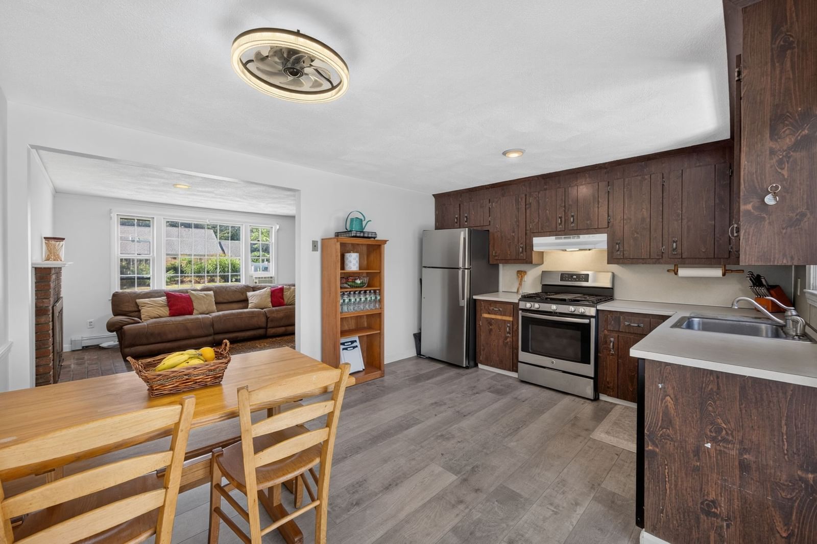 39 Kerrywood Dr Falmouth — Photo 6 of 30