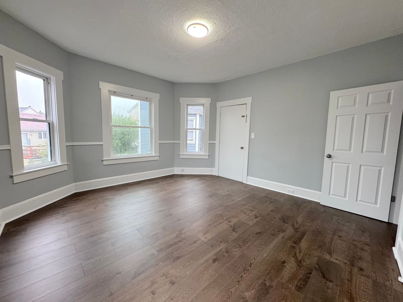 281 Blackstone #2 Fall River — Photo 1 of 11