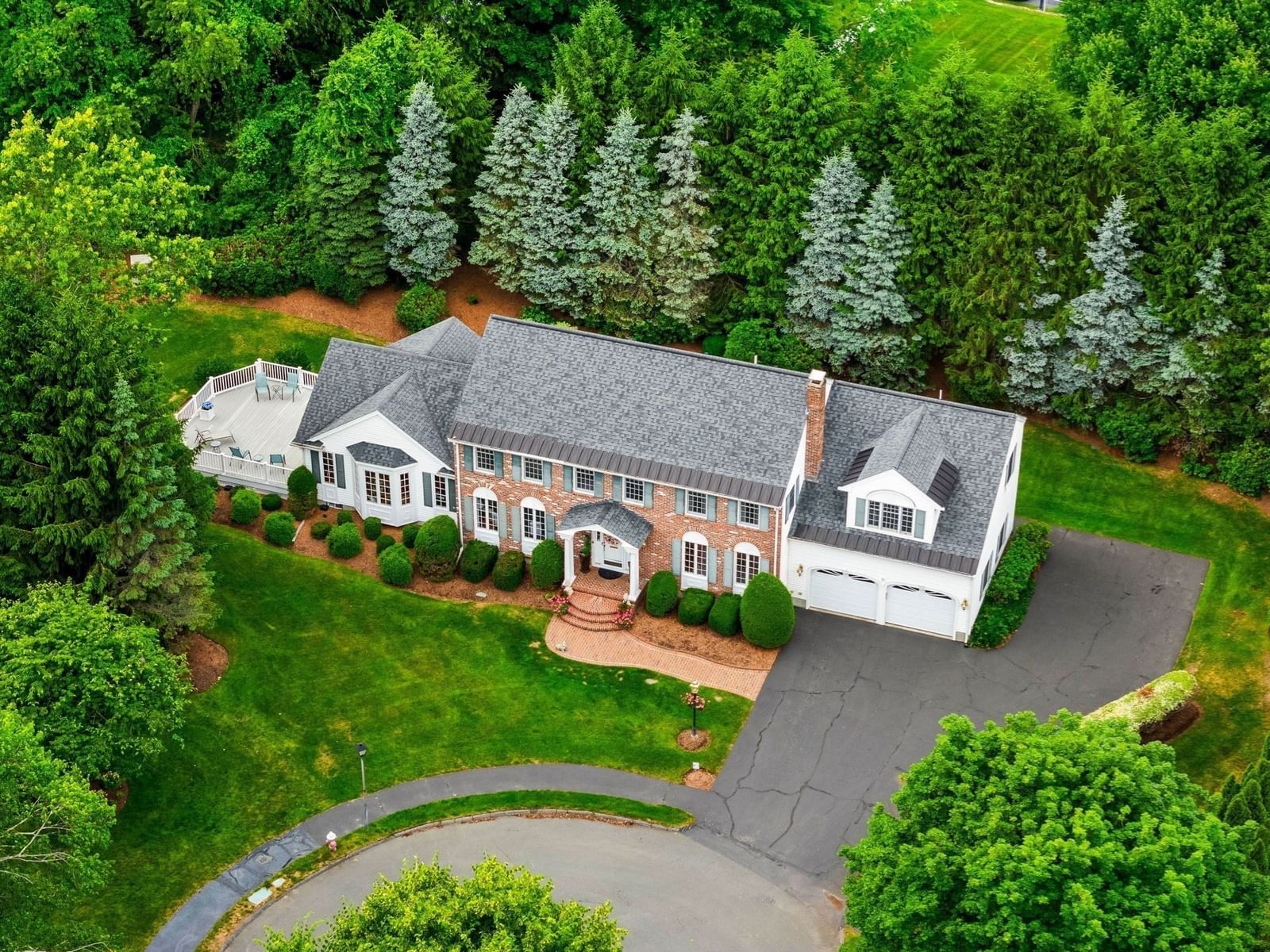 9 Eisenhower Circle Wellesley — Photo 2 of 38