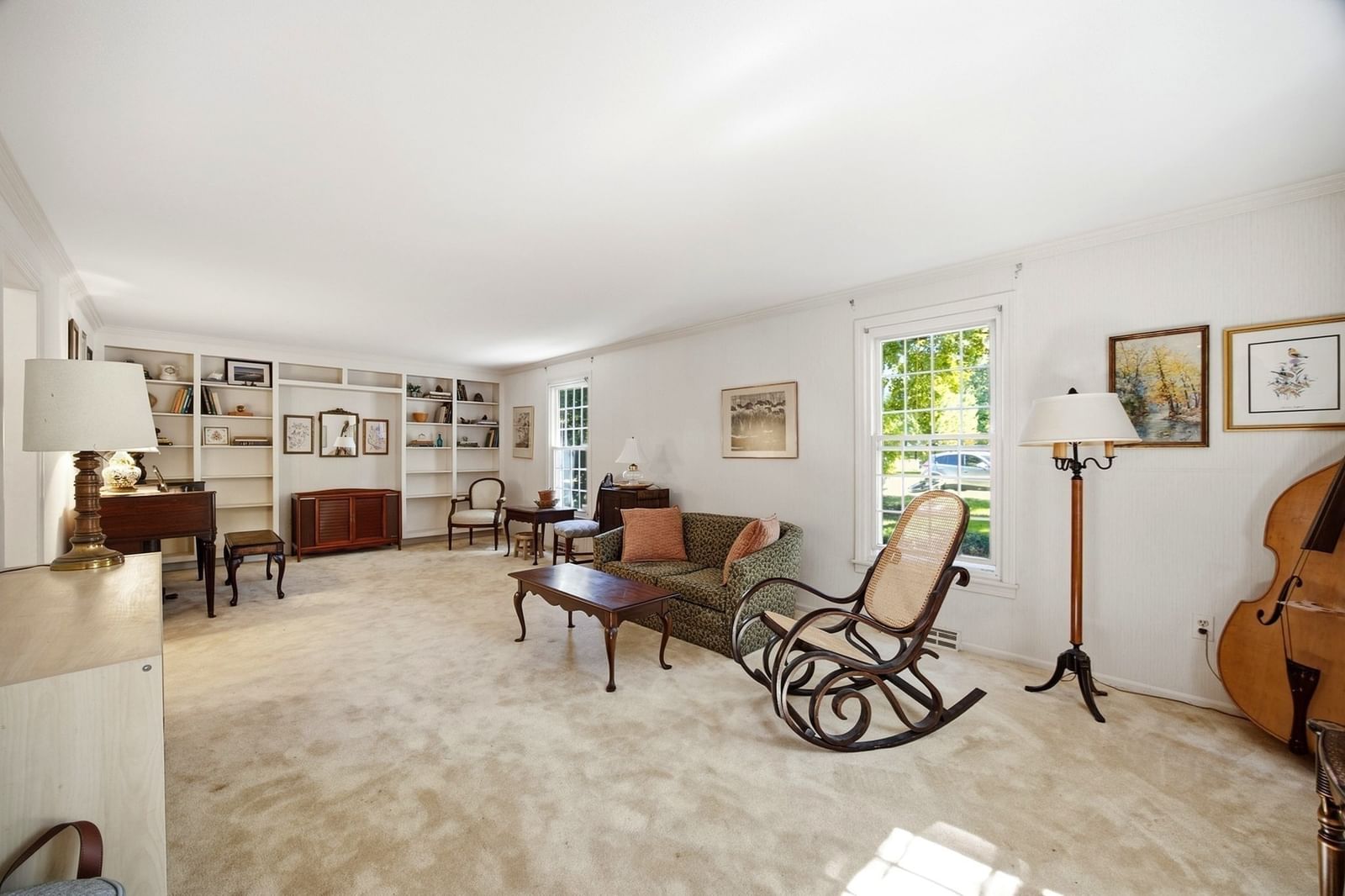 64 Cambridge Cir Longmeadow — Photo 16 of 42