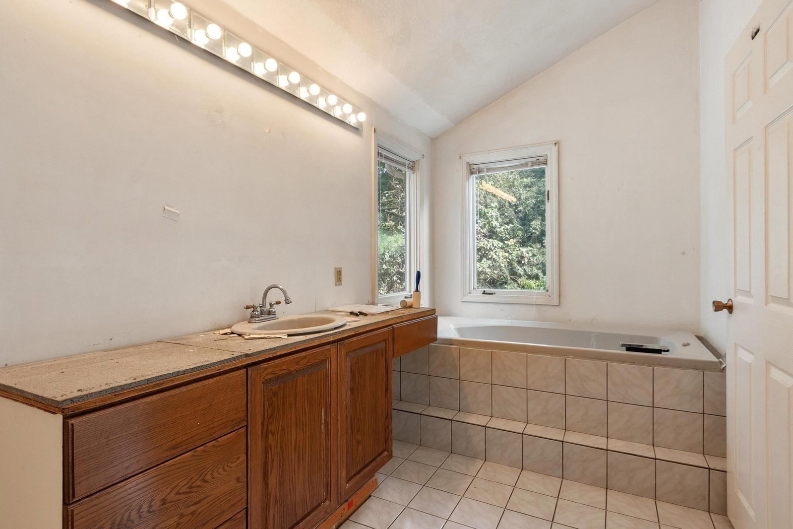 30 Shagbark Rd Concord — Photo 16 of 41
