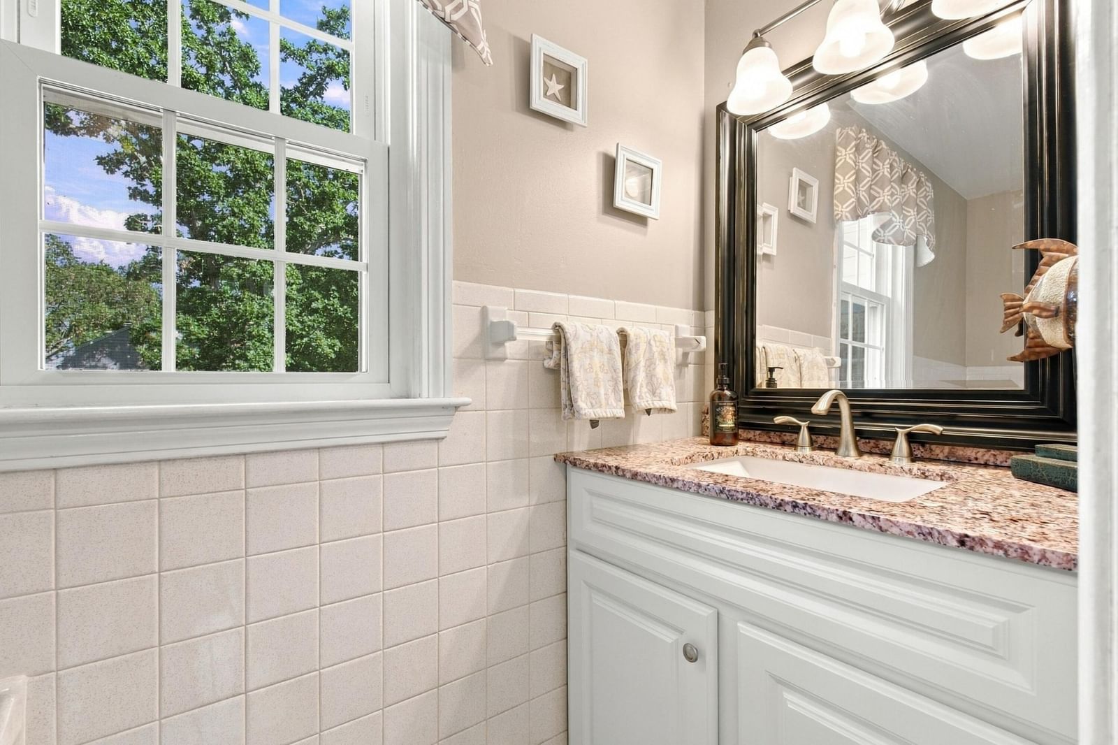 144 Forest Hills Dr Dennis — Photo 13 of 42