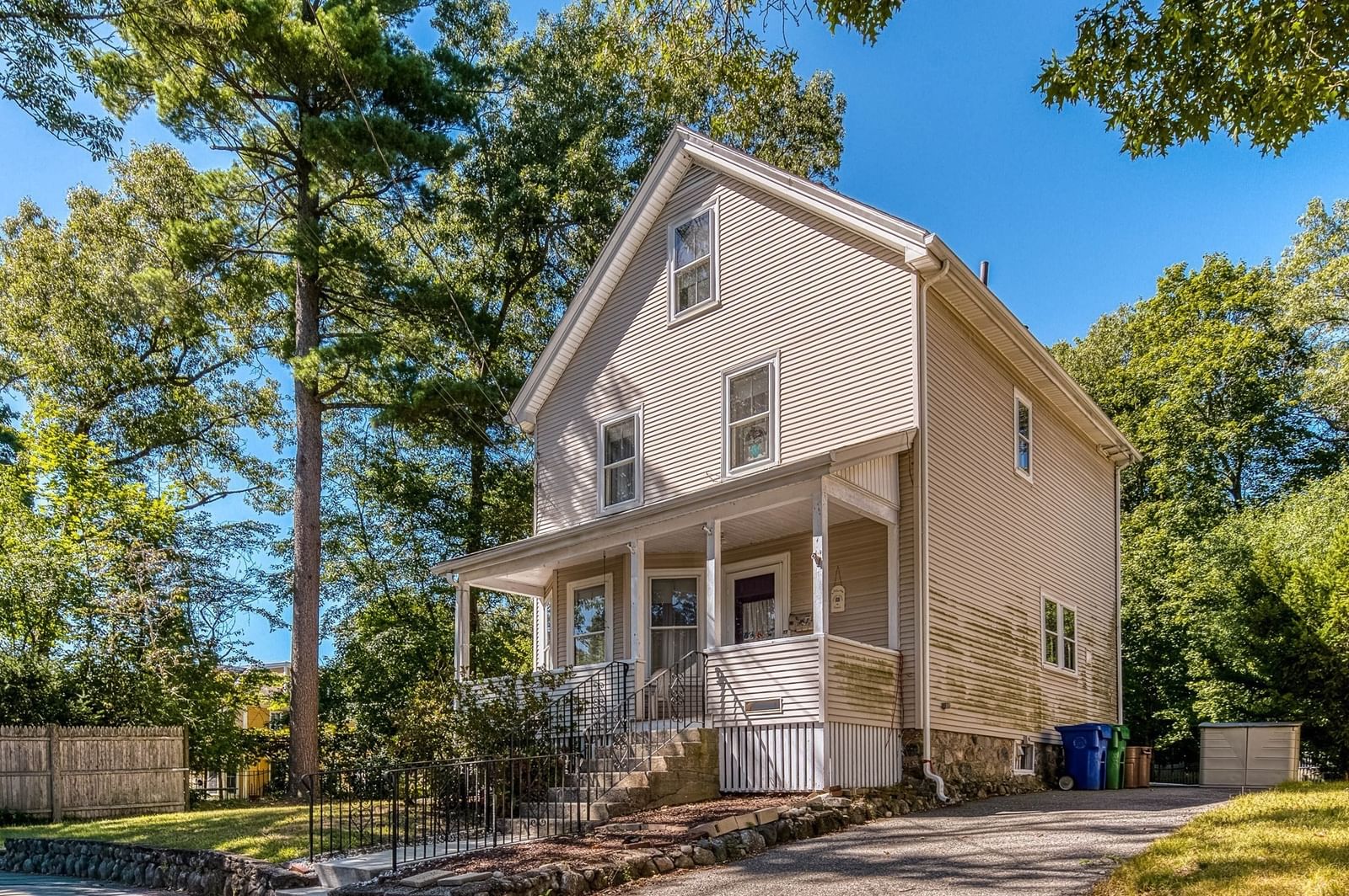 17 Tudor Terrace Newton — Photo 4 of 29