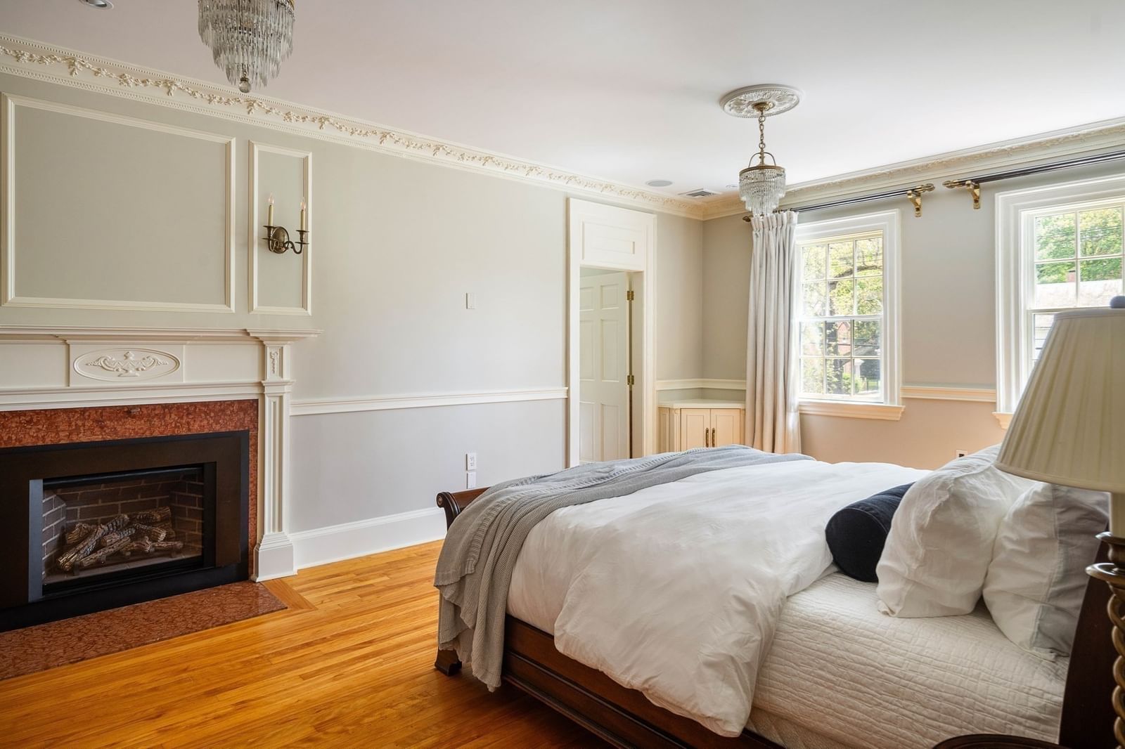 95 Temple St Newton — Photo 19 of 35