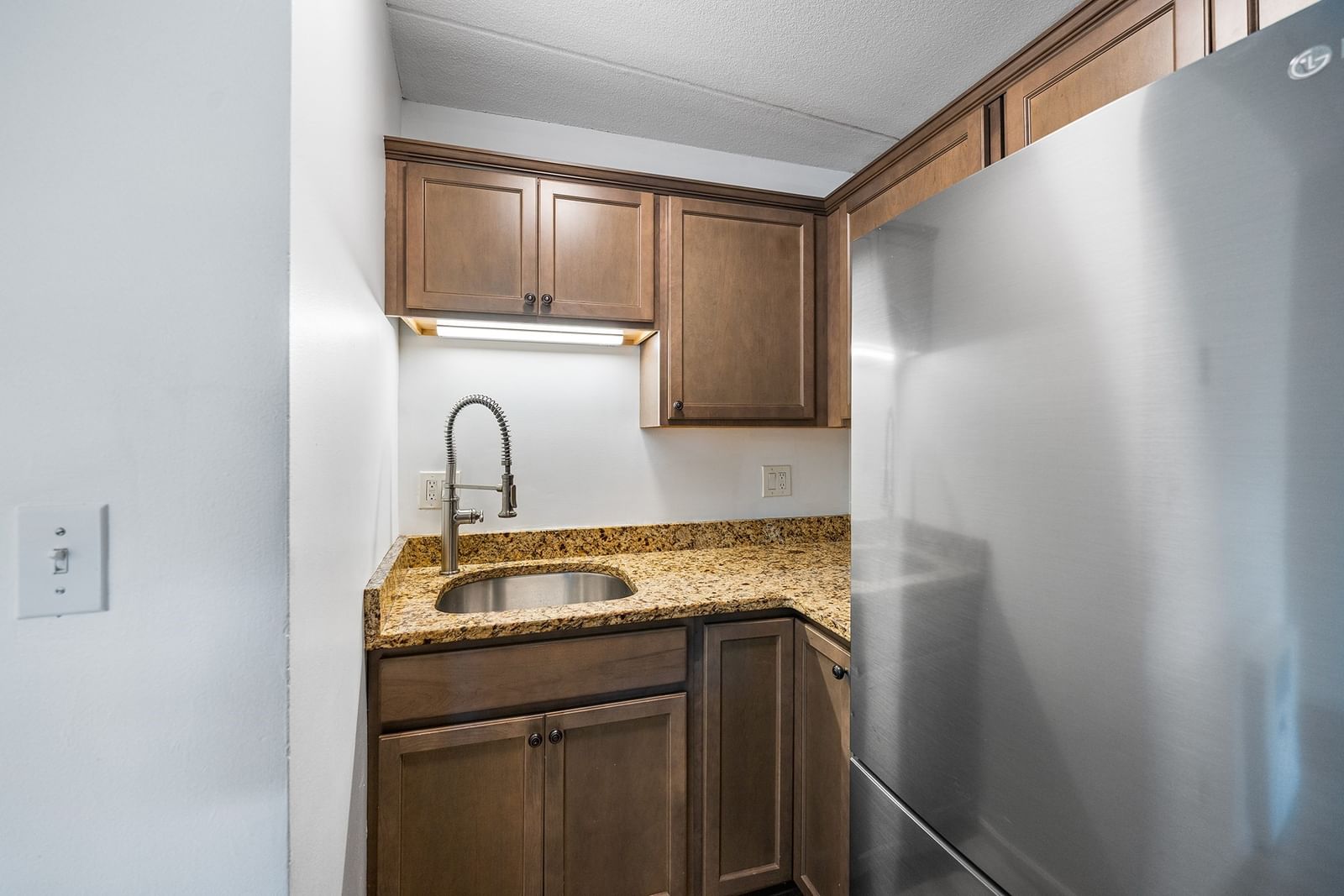 200 Swanton St #303 Winchester — Photo 10 of 24