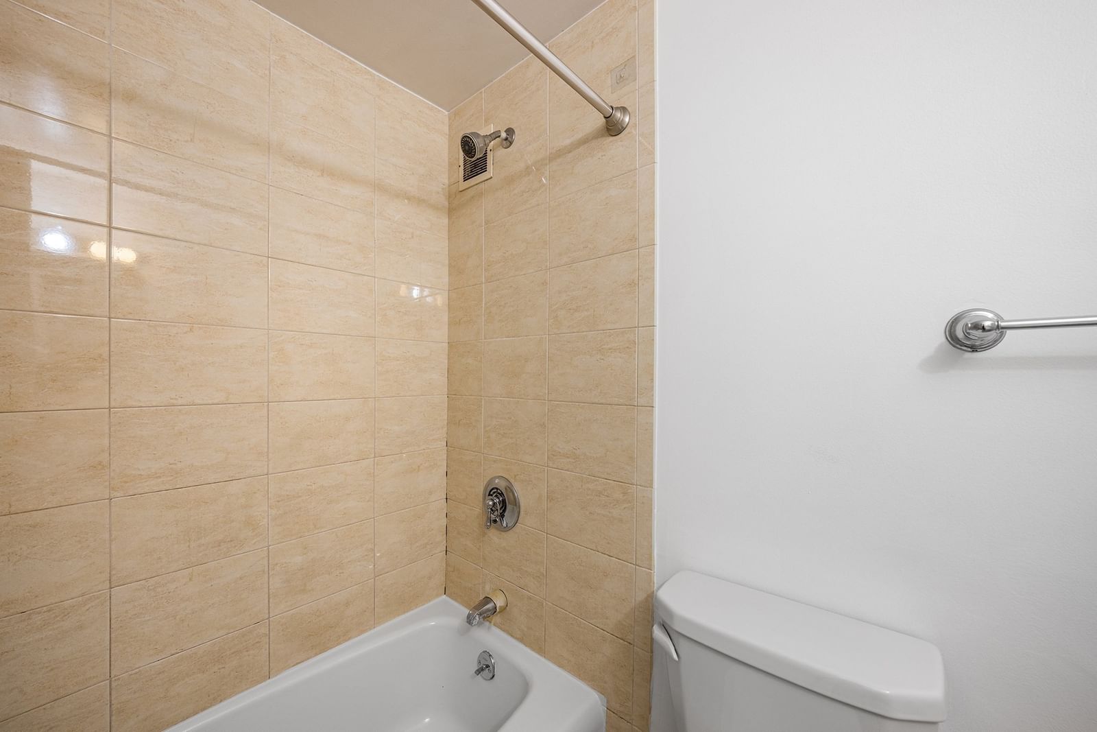 200 Swanton St #303 Winchester — Photo 18 of 24