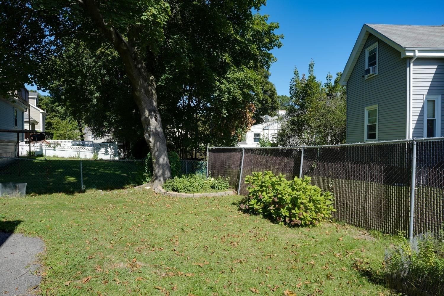 9 Ash St #1 Belmont — Photo 2 of 24