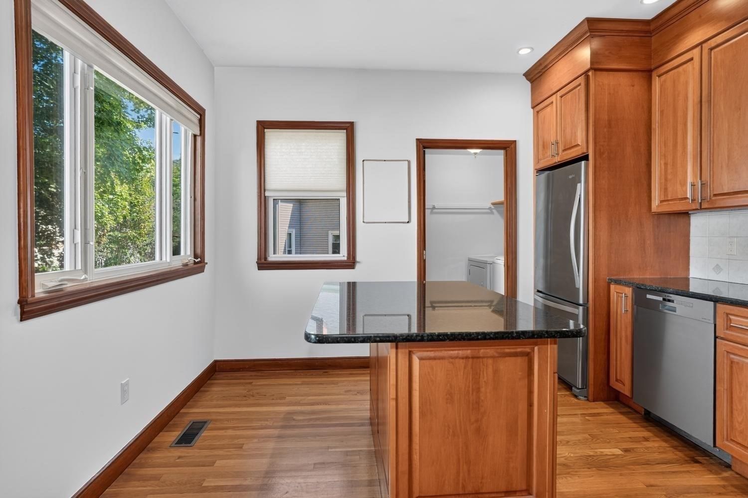 9 Ash St #1 Belmont — Photo 7 of 24
