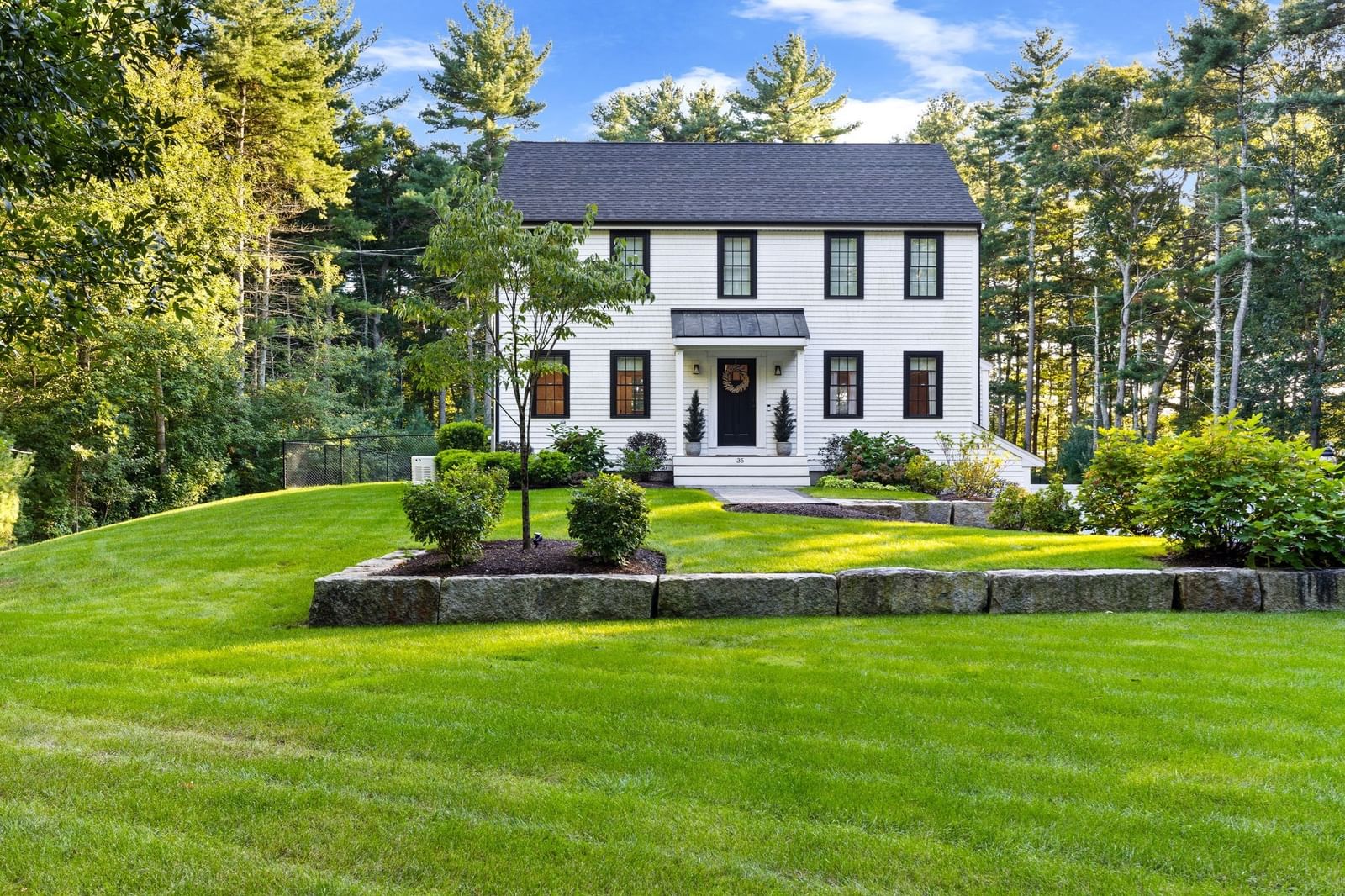 35 Rocky Meadow St Middleboro — Photo 2 of 42