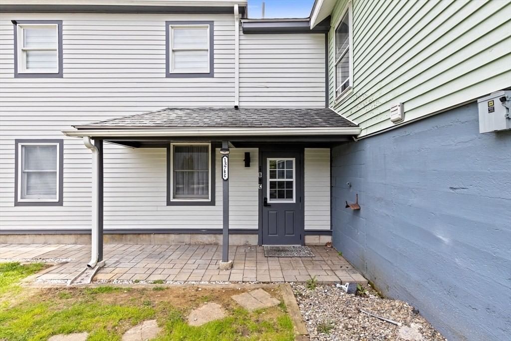 137 Westboro Rd Grafton — Photo 2 of 32