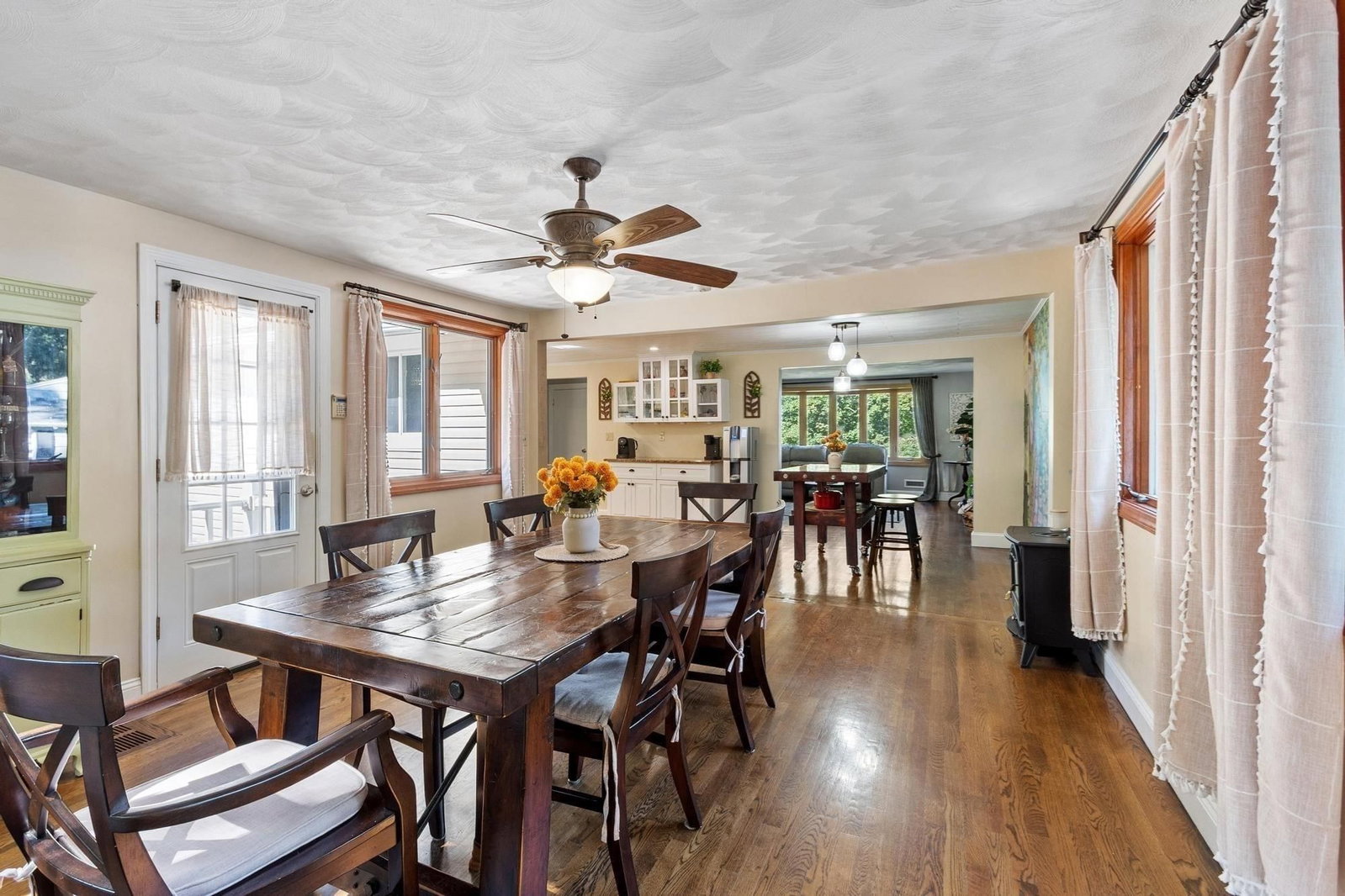 31 Paul Ave Peabody — Photo 12 of 42