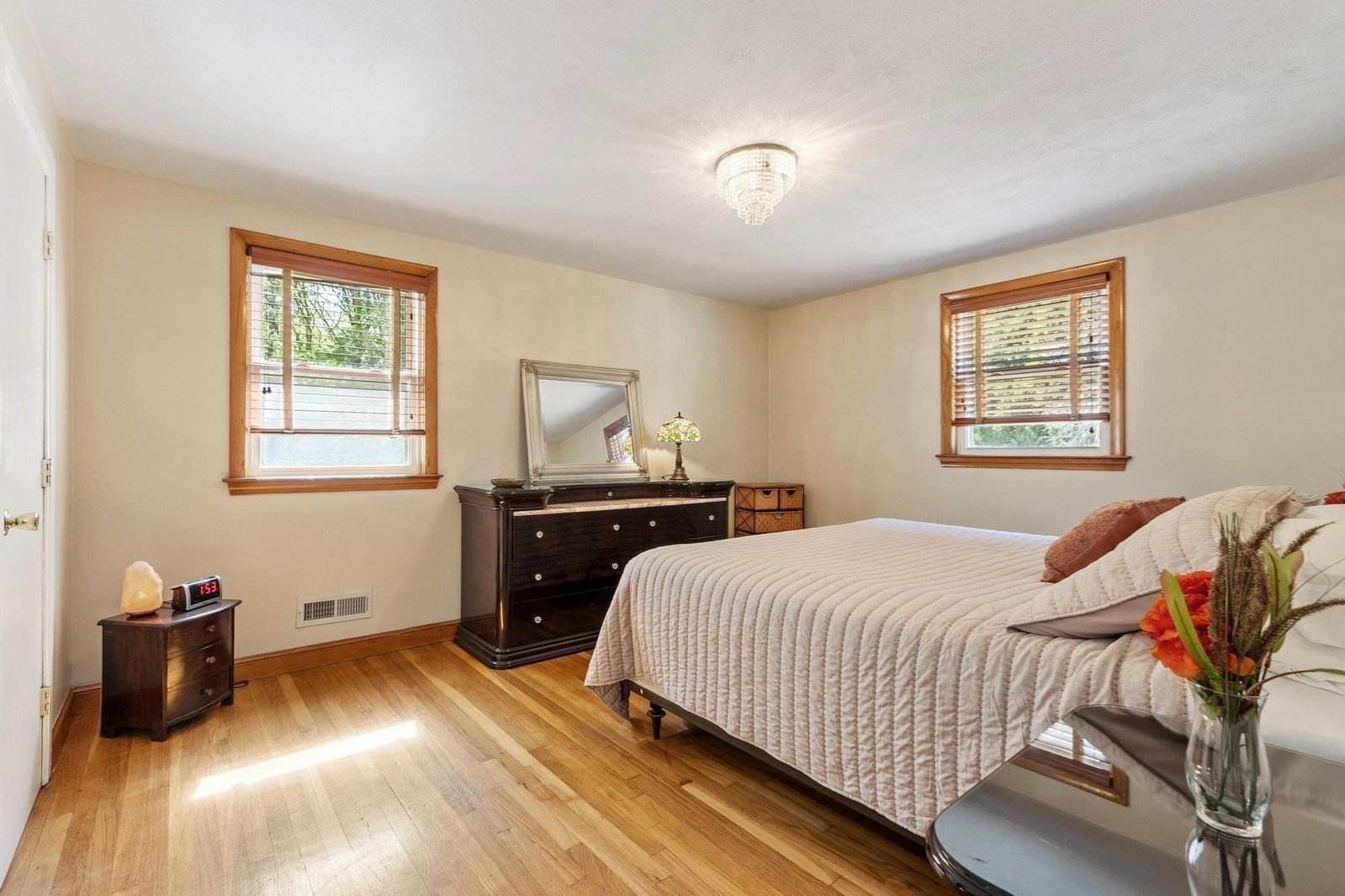 31 Paul Ave Peabody — Photo 14 of 42