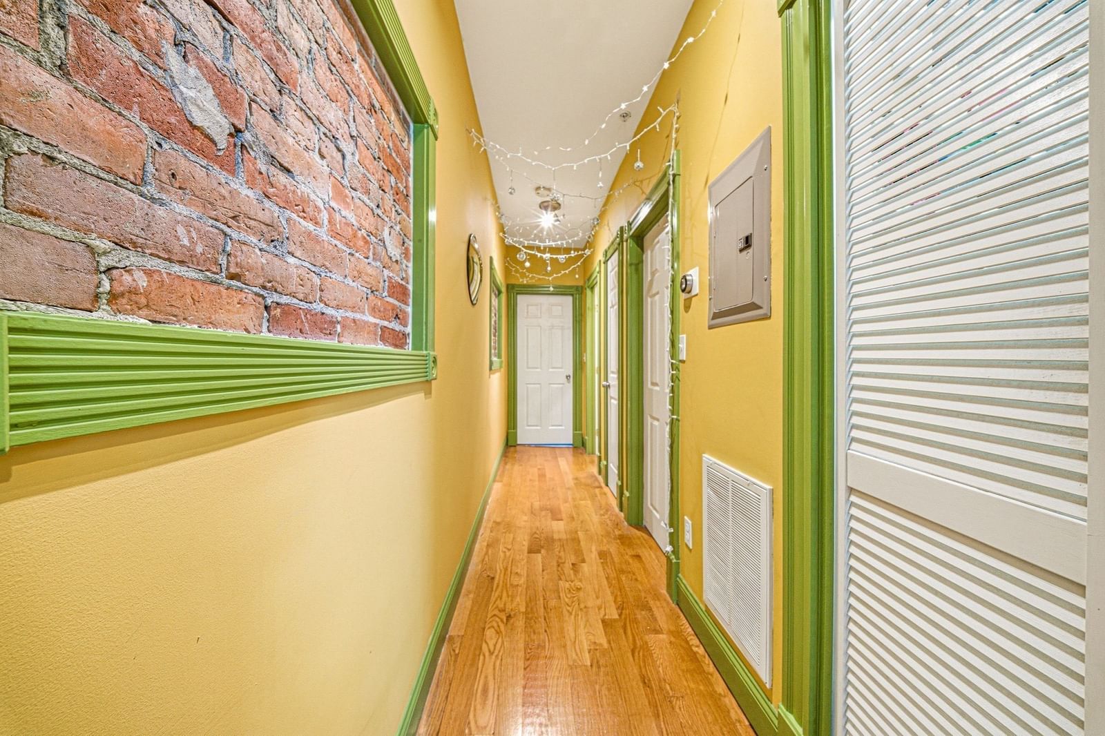 12-14 Everett St #202 Boston — Photo 12 of 28