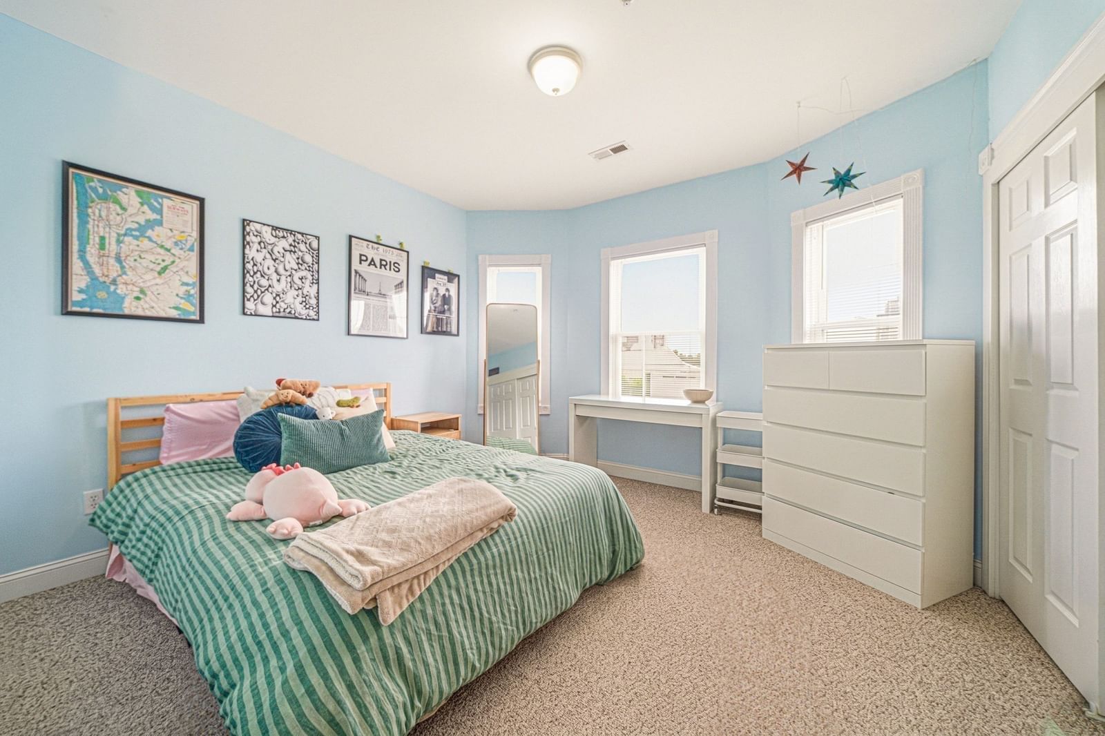 12-14 Everett St #202 Boston — Photo 19 of 28