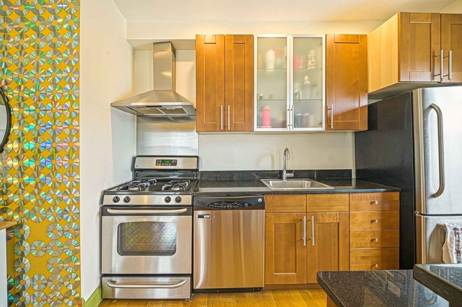 12-14 Everett St #202 Boston — Photo 8 of 28
