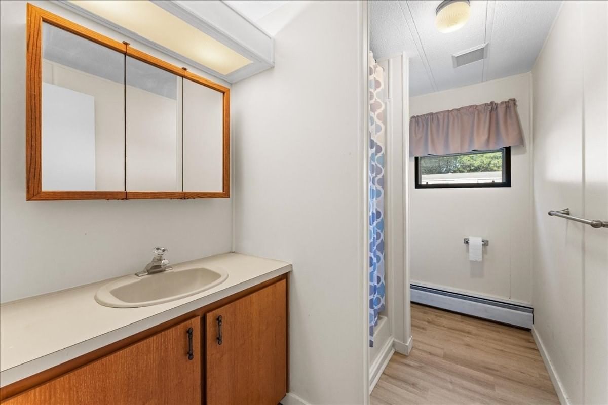 36 Silver Birch Ln Kingston — Photo 10 of 22