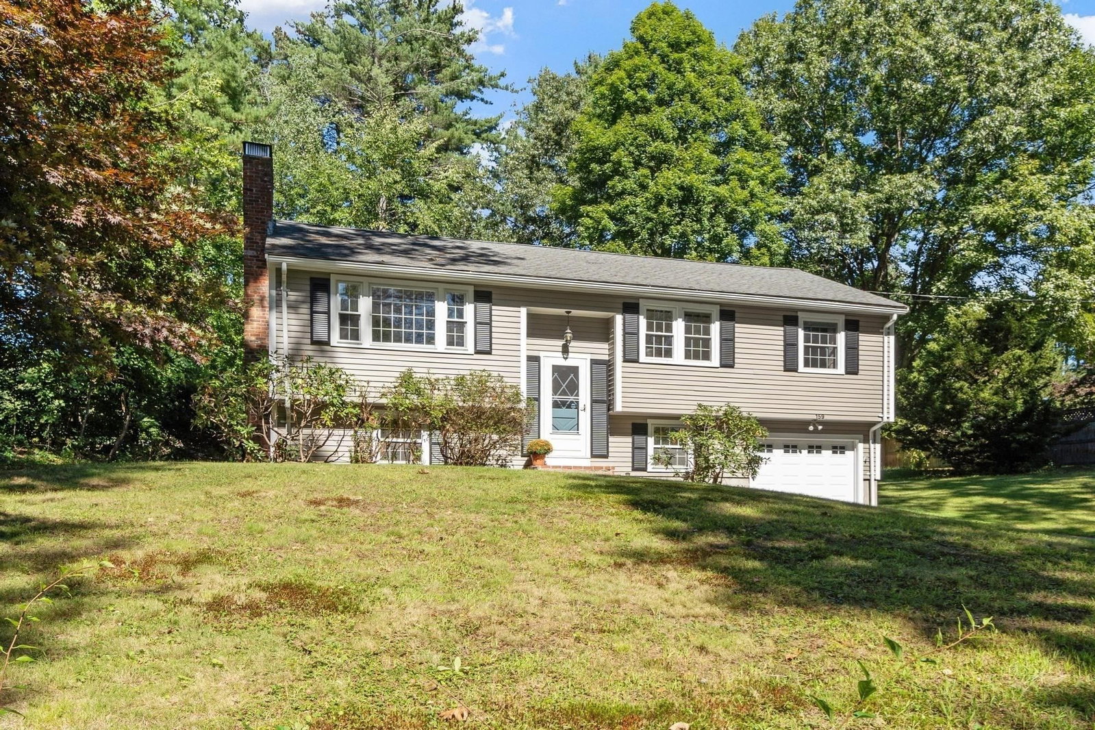 159 Randall Rd Stow — Photo 2 of 34