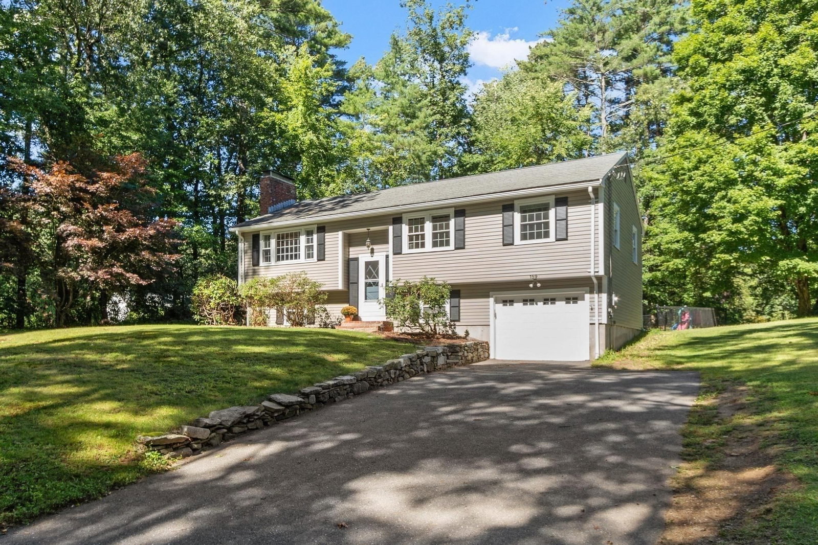 159 Randall Rd Stow — Photo 3 of 34