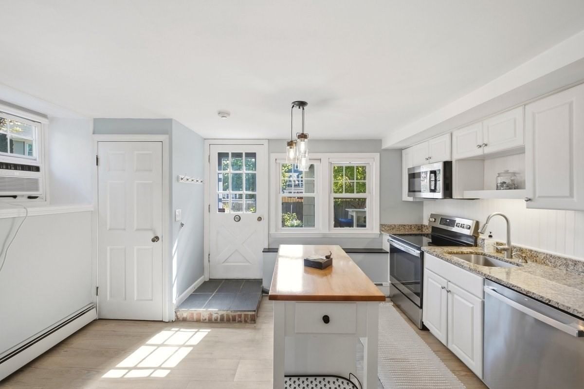 60 Guernsey St. #1 Boston — Photo 5 of 28
