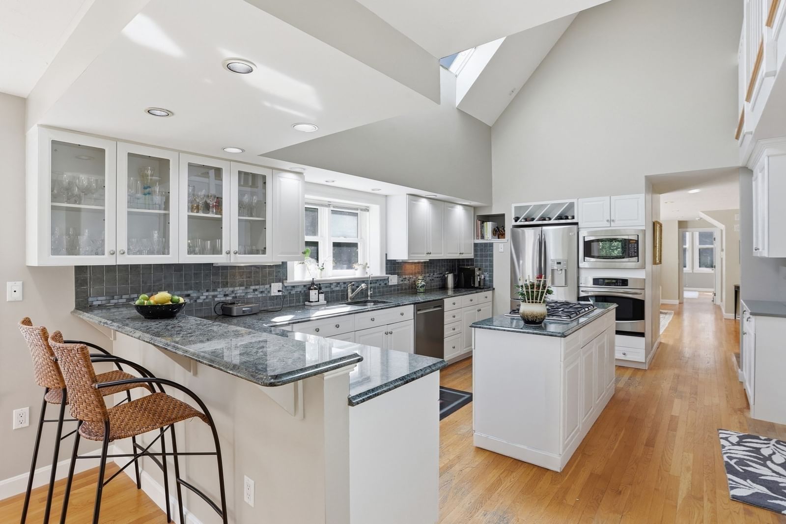 88 Esterbrook Rd Acton — Photo 4 of 41