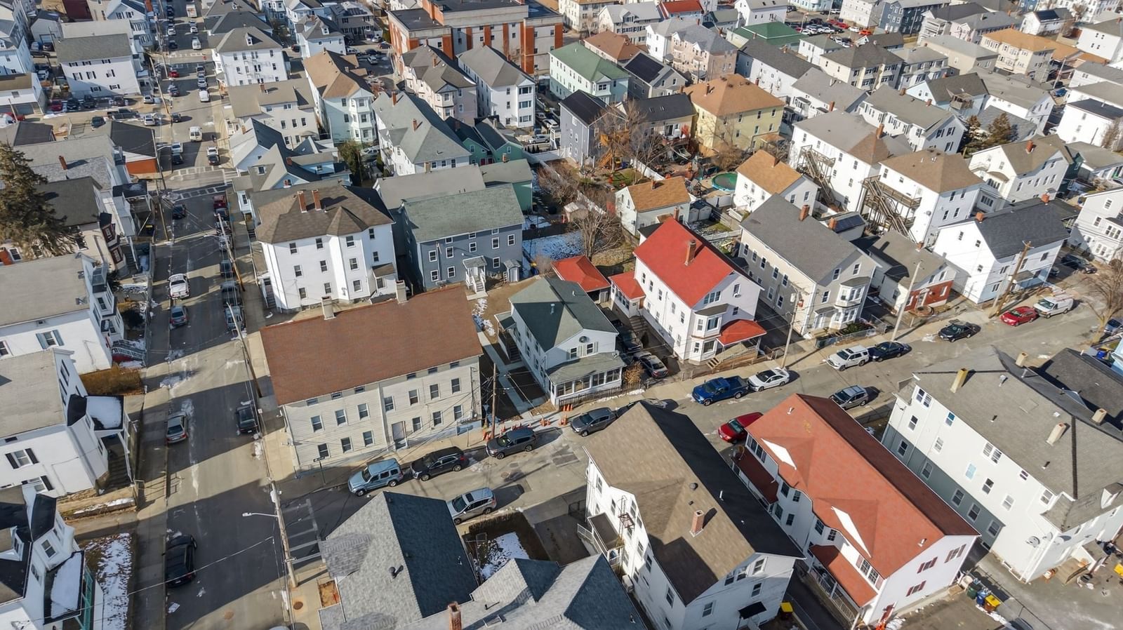 165 Grant St Fall River — Photo 4 of 37