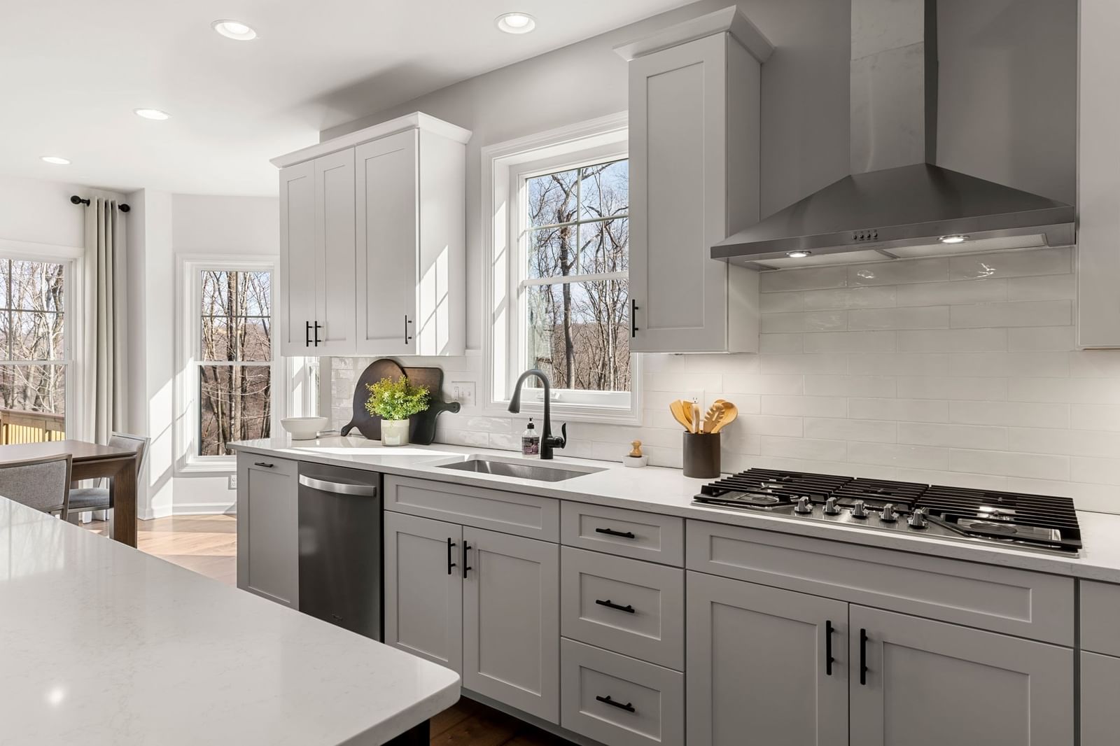 23 Germain Way #6 Norton — Photo 3 of 11