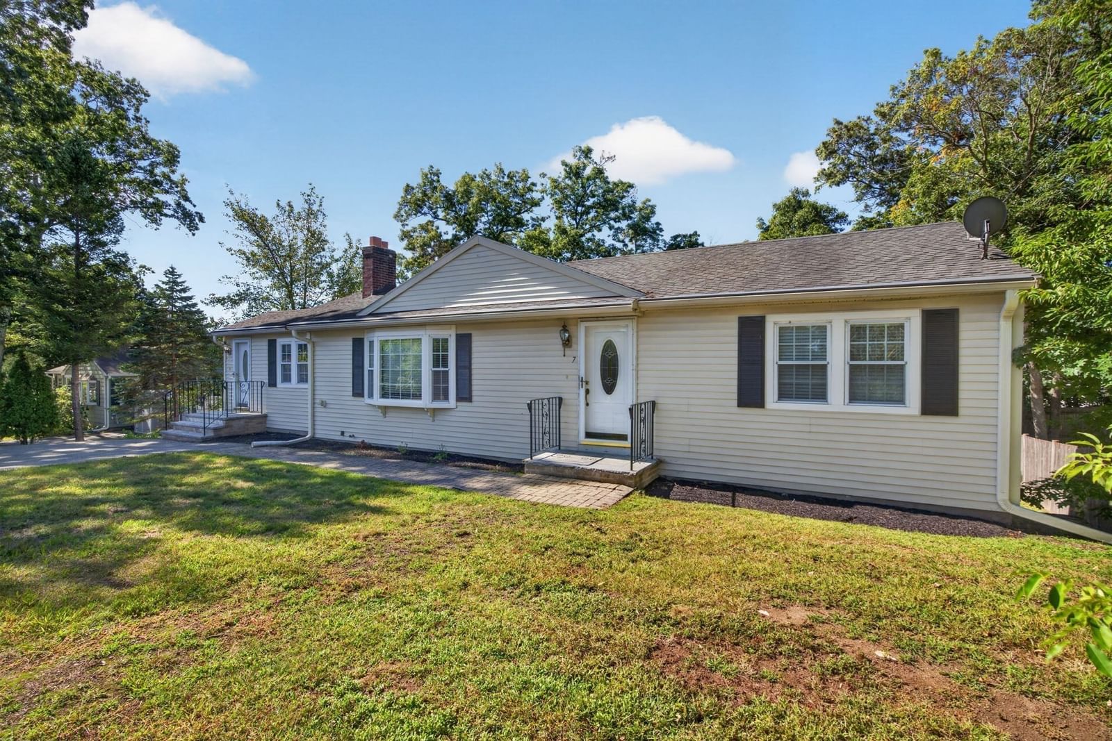 7 Madeline Rd