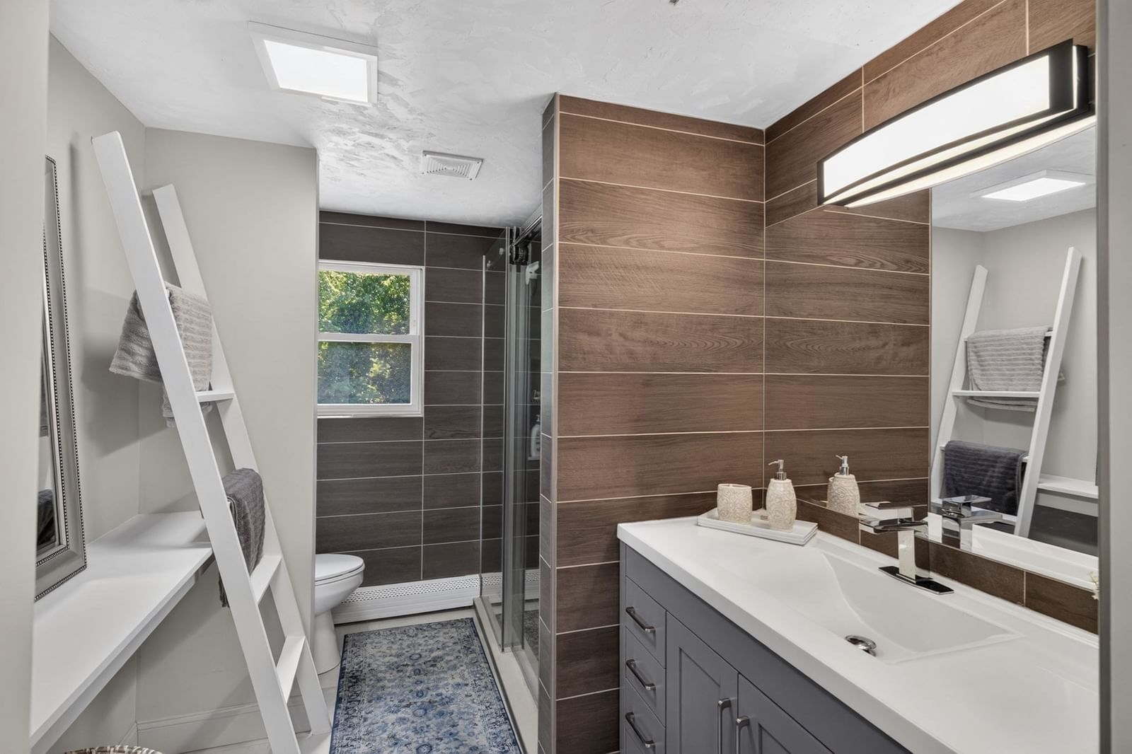 315 Broadway Raynham — Photo 12 of 40
