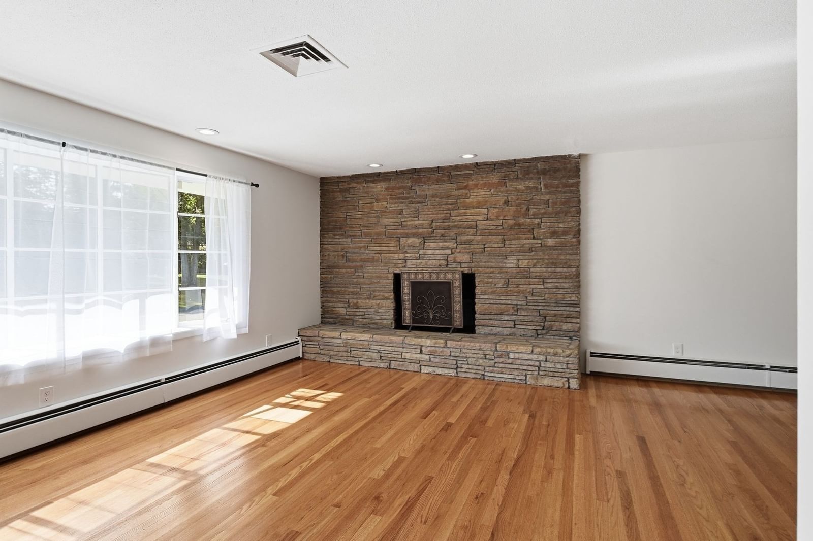 80 Lynnwood Drive Longmeadow — Photo 15 of 42