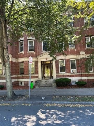 1710 Commonwealth Ave. #3 Boston — Photo 1 of 12