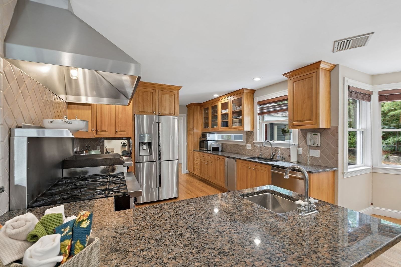 160 Range Road Concord — Photo 8 of 31