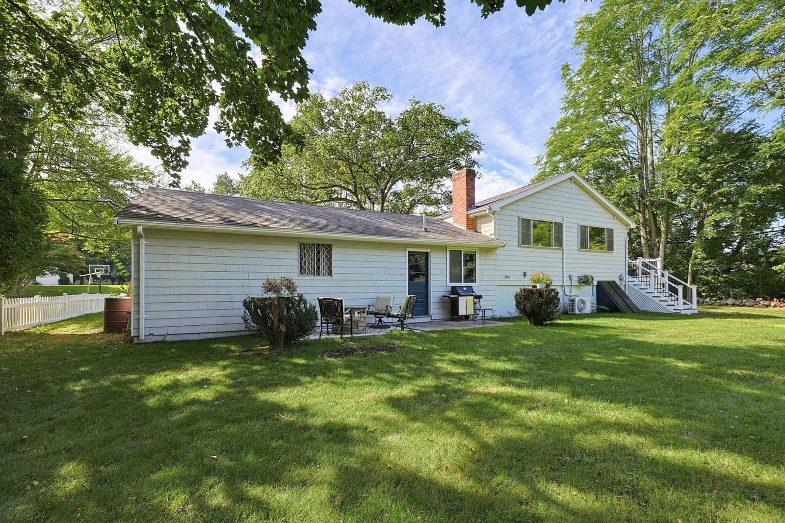 426 Chamberlain St. Holliston — Photo 38 of 41